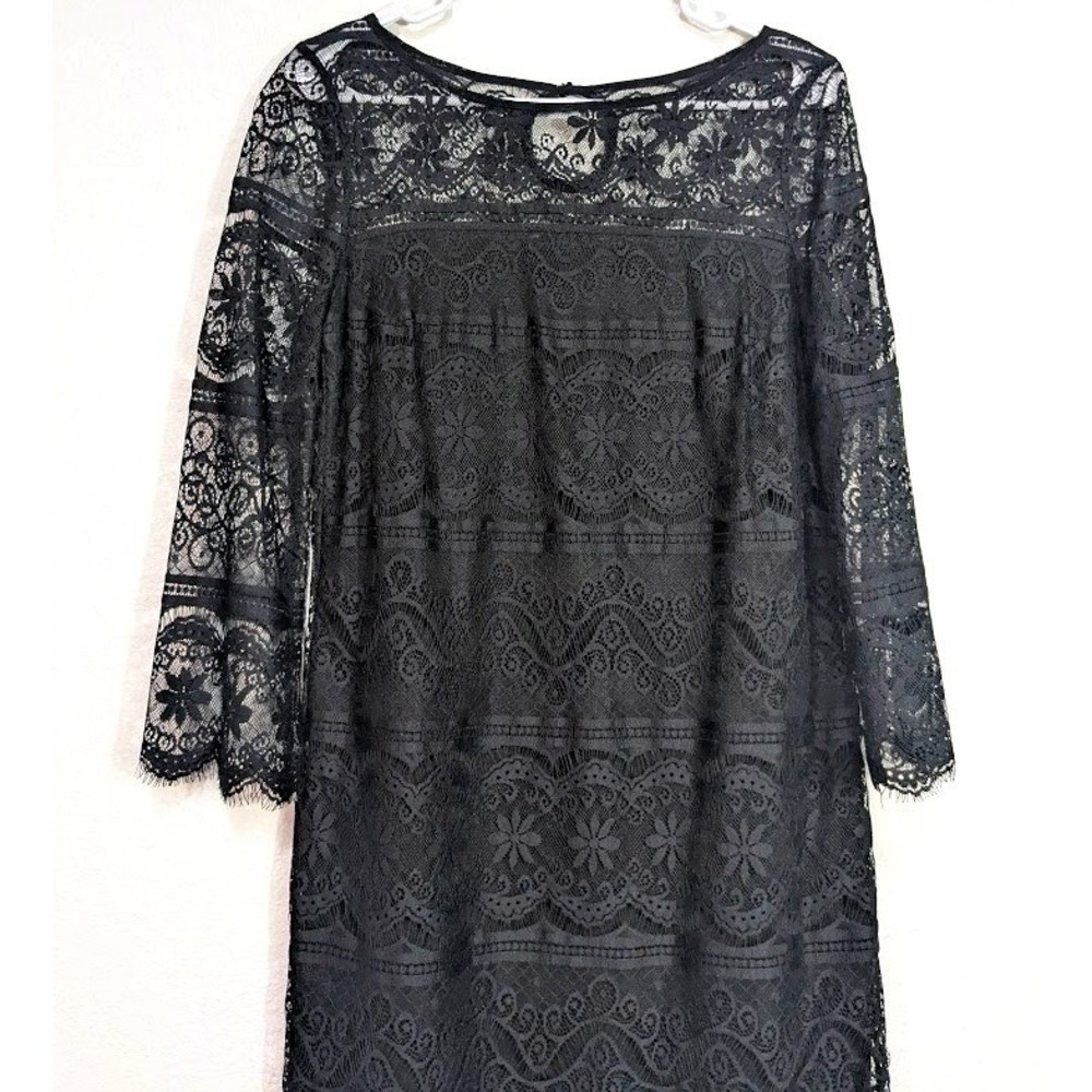 Chelsea & Violet Black Lace Shift Dress XS 3/4 Sleeve Scalloped Hem Cocktail - Picture 3 of 10